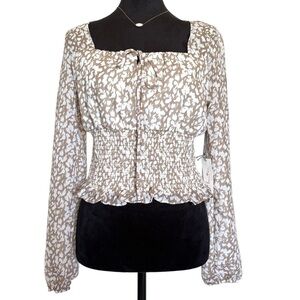 NWT Nine Britton Woman’s Small Floral Long Sleeve Smocked Waist Blouse